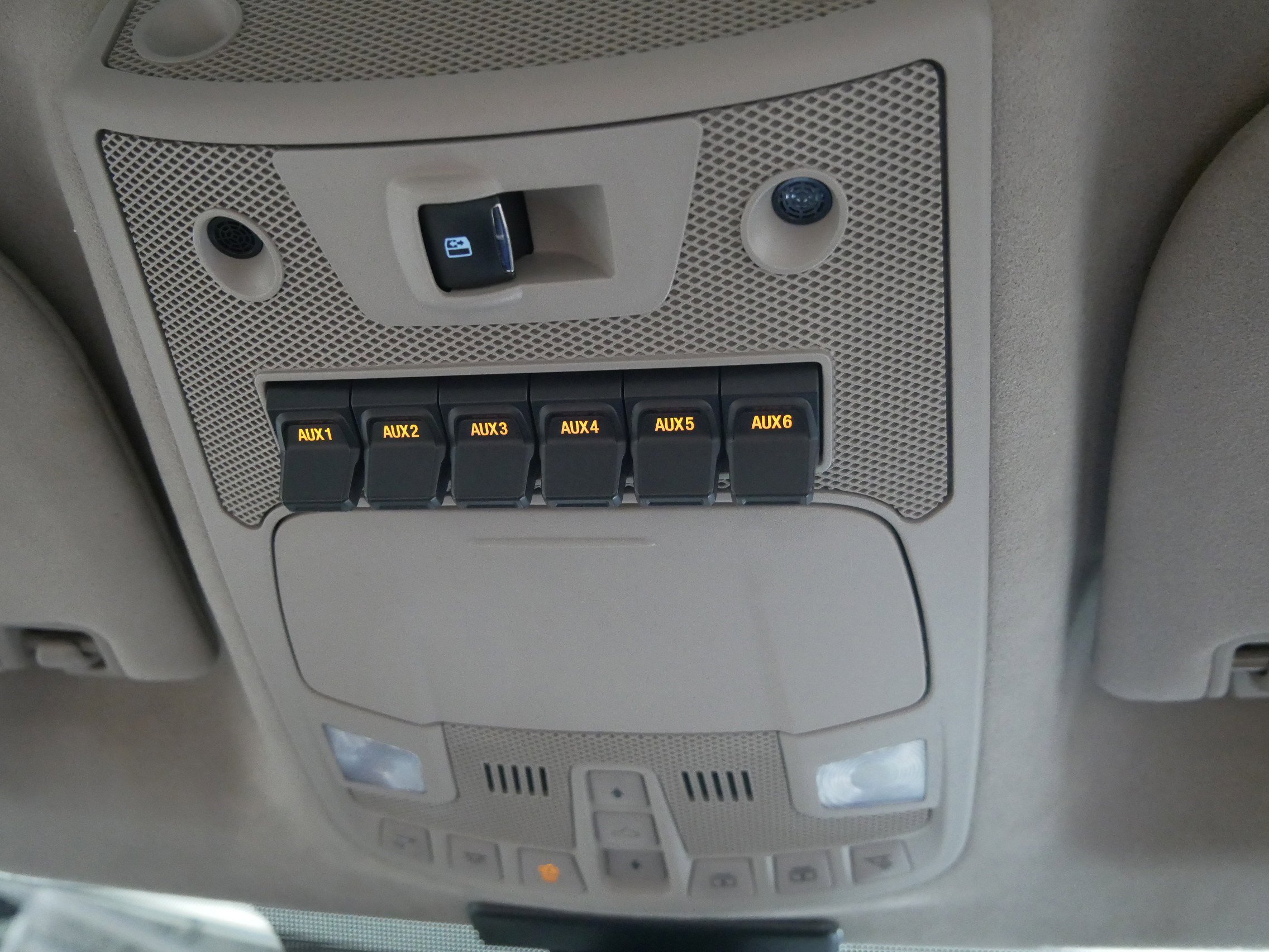 Used 2019 Ford F350 Limited w/ FX4 Off-Road Package image 32