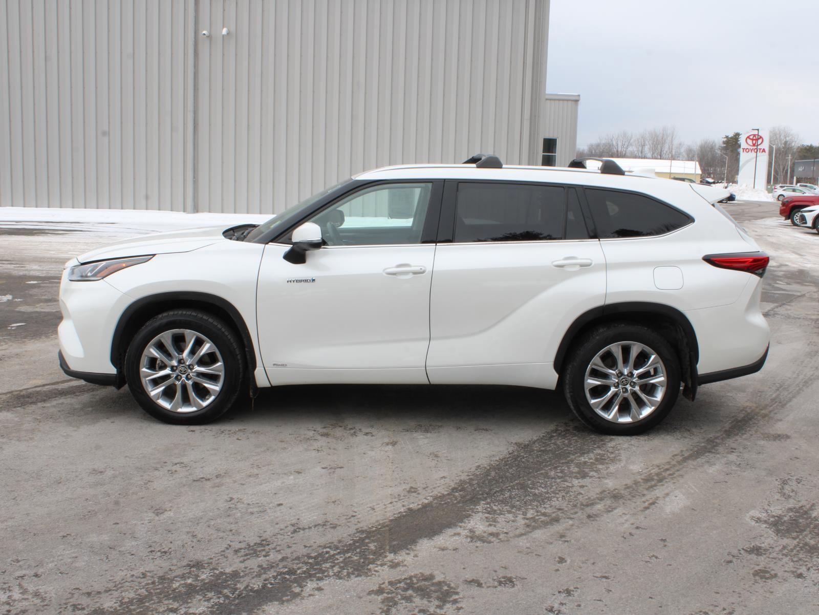 Used 2021 Toyota Highlander Limited image 5