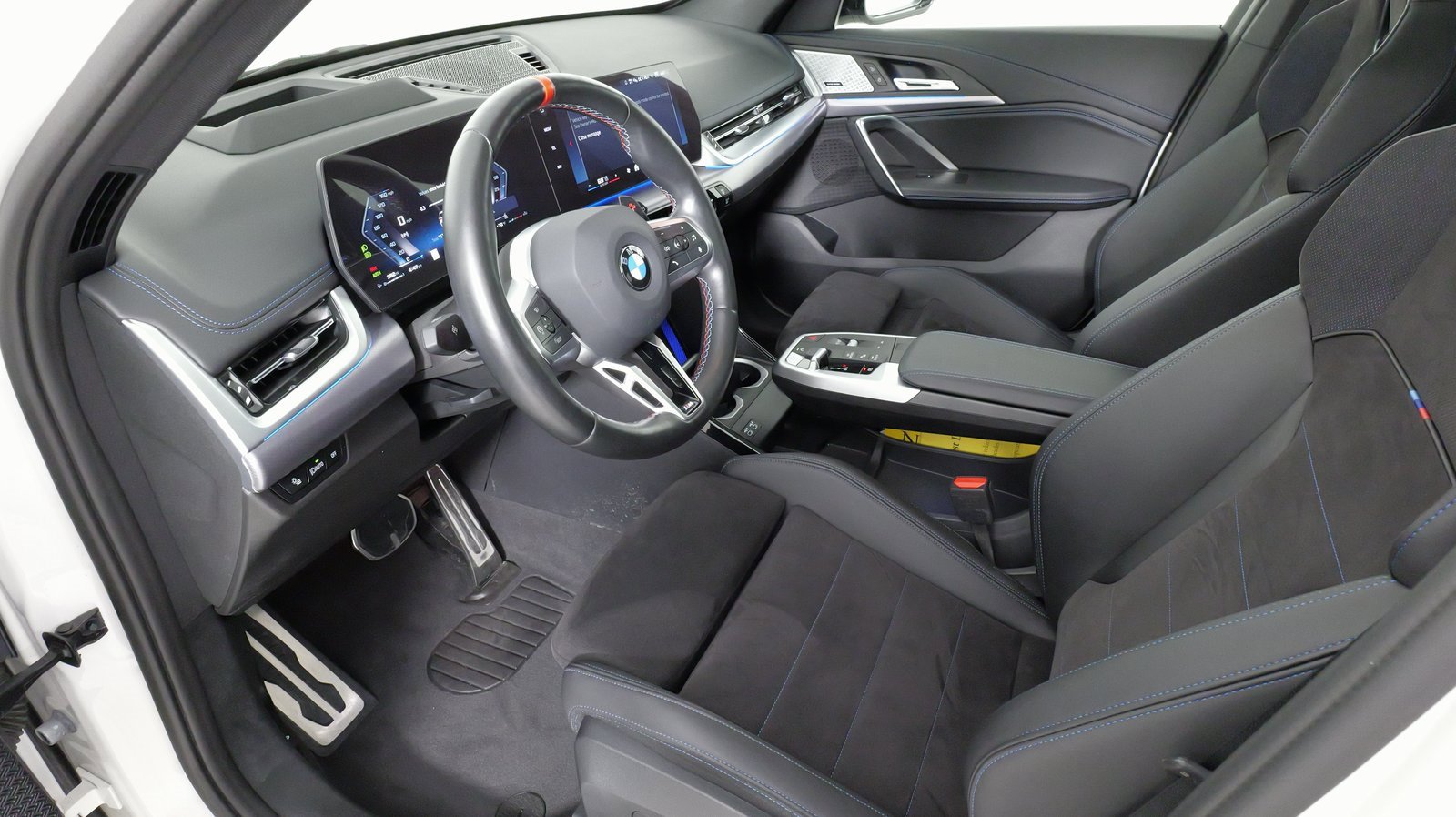 Used 2024 BMW X1 M35i w/ Premium Package image 34