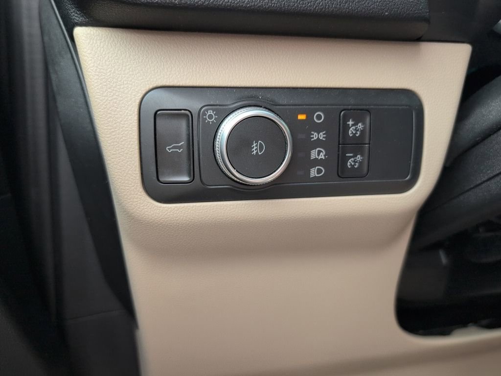 Certified 2022 Ford Escape SEL image 23