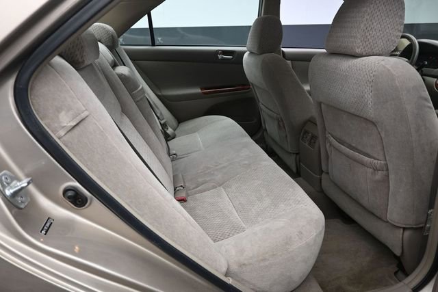 Used 2004 Toyota Camry XLE FWD image 19