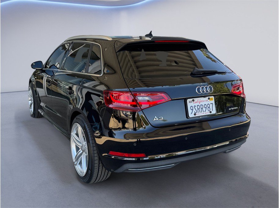 Used 2016 Audi A3 e-tron Premium Plus w/ Premium Plus Package FWD image 4