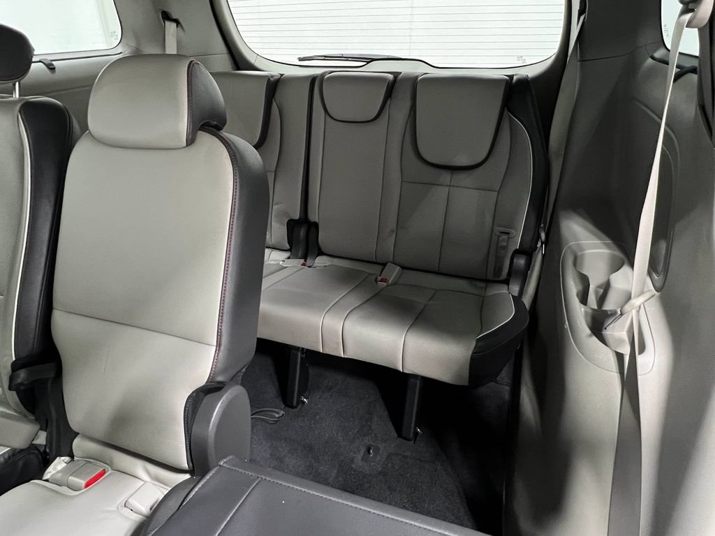 Used 2016 Kia Sedona EX FWD image 31