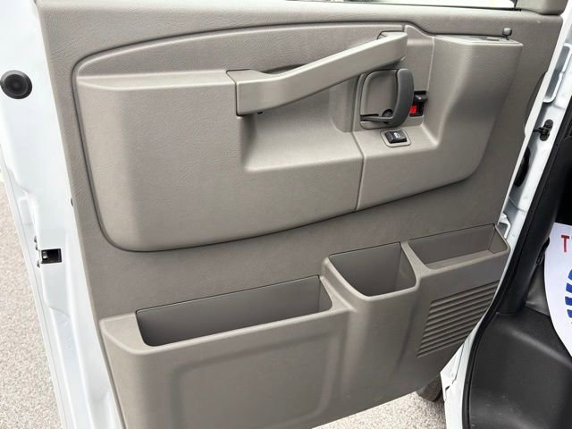 New 2026 Chevrolet Express 2500 w/ Driver Convenience Package RWD image 15