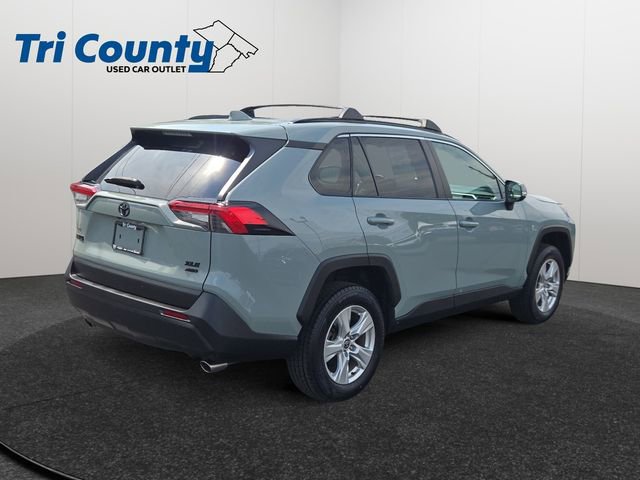 Used 2021 Toyota RAV4 XLE w/ Convenience Package AWD/4WD image 8