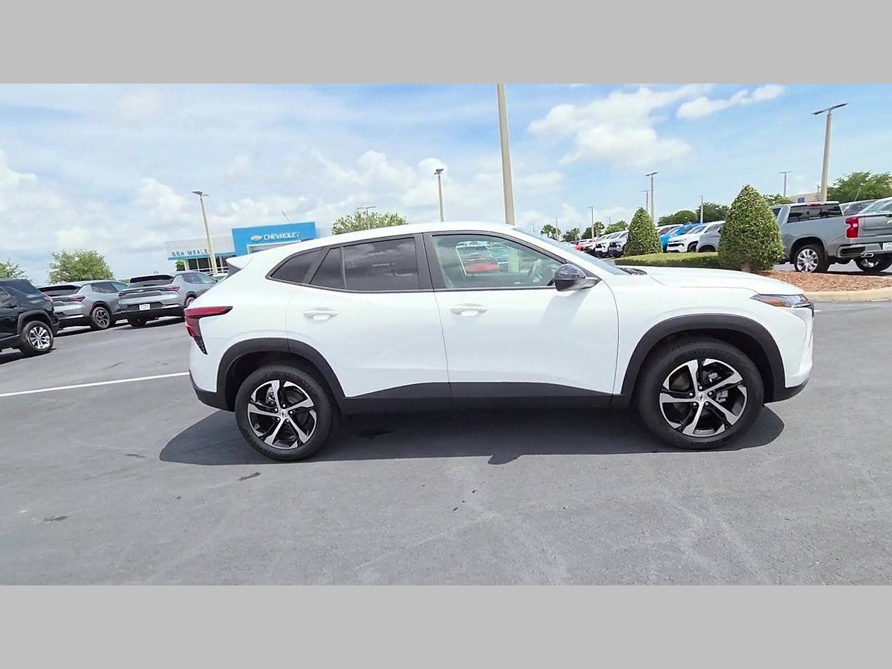 New 2026 Chevrolet Trax RS w/ Driver Confidence Package FWD image 15