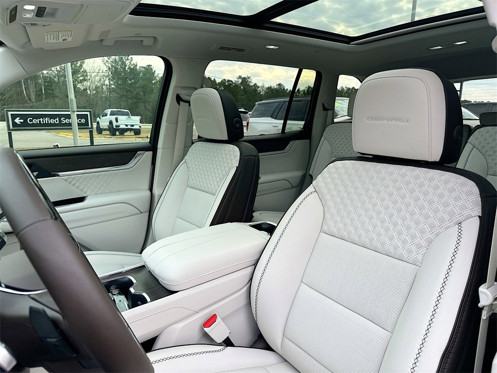 New 2026 GMC Acadia Denali w/ Super Cruise Package image 8