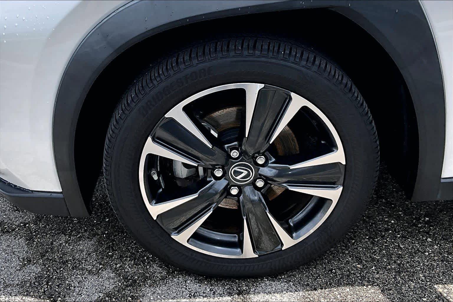 Used 2021 Lexus UX 250h w/ Premium Package AWD/4WD image 10