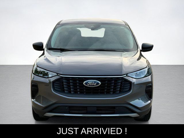 Used 2023 Ford Escape Active w/ Tech Pack #1 AWD/4WD image 8