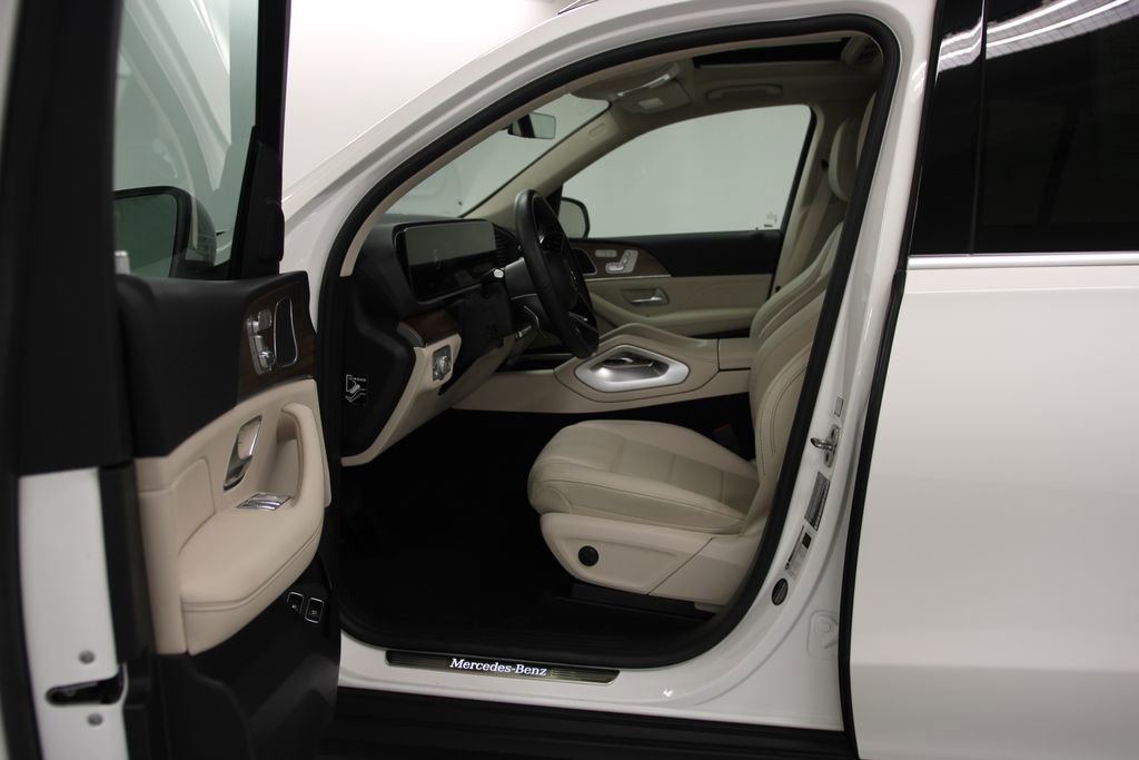 Certified 2025 Mercedes-Benz GLE 450e 4MATIC image 13
