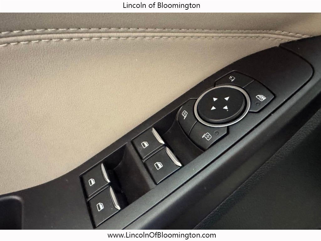 Used 2020 Ford Explorer Limited image 36