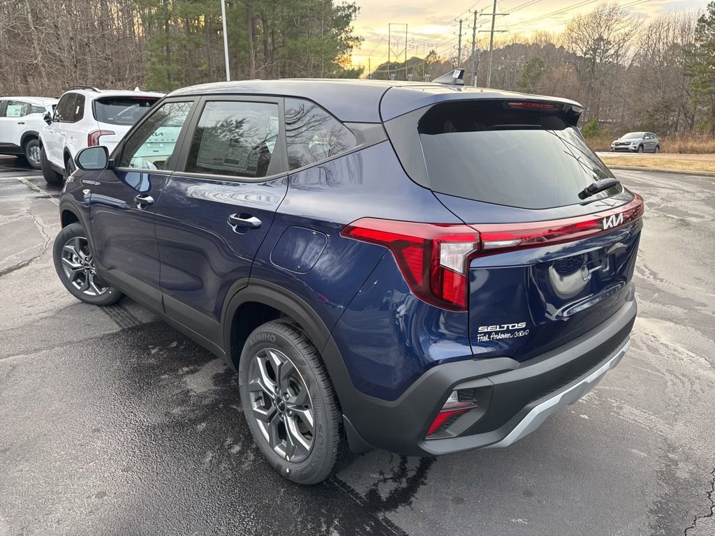 New 2026 Kia Seltos LX image 16