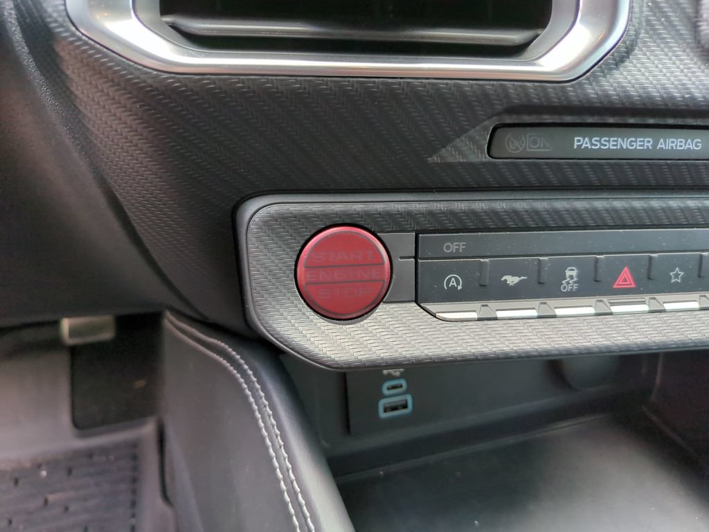 Used 2025 Ford Mustang GT Premium RWD image 27