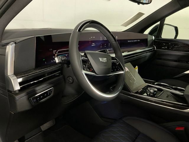 New 2026 Cadillac Escalade IQL Luxury image 16