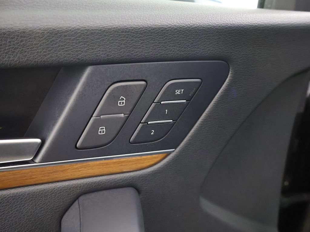 Used 2023 Audi Q5 2.0T Prestige image 42