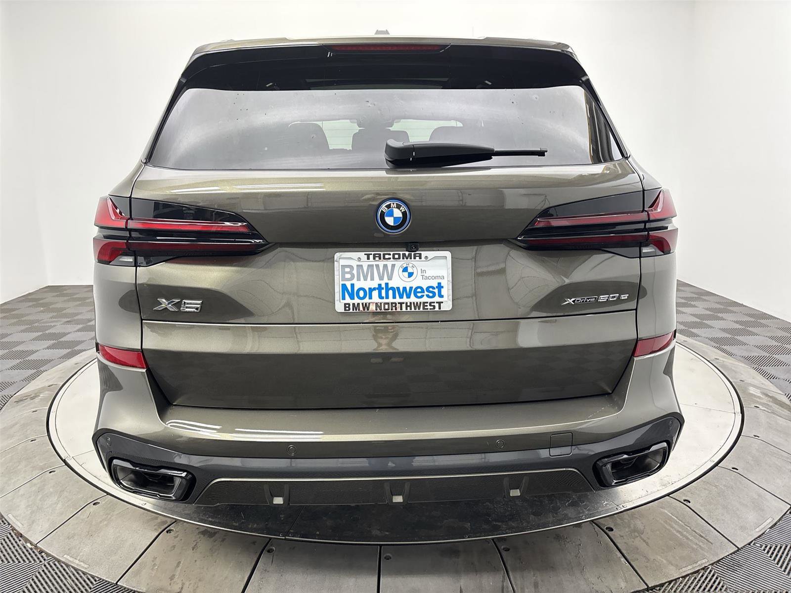 New 2026 BMW X5 xDrive50e image 15