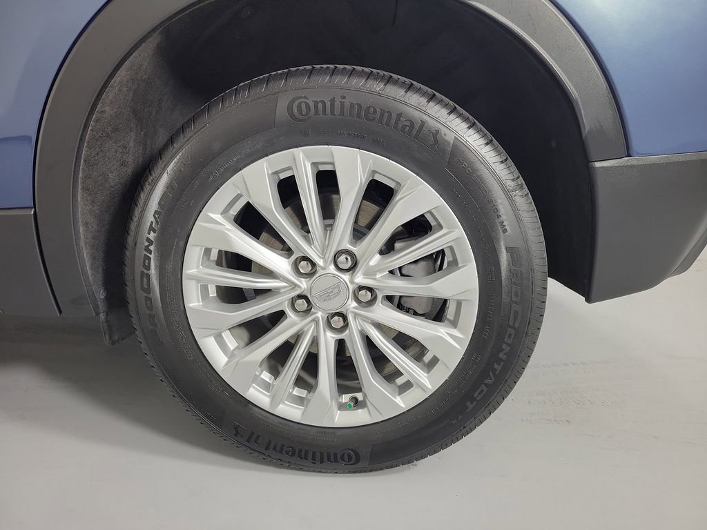 Certified 2024 Cadillac XT4 Luxury w/ Cold Weather Package FWD image 10