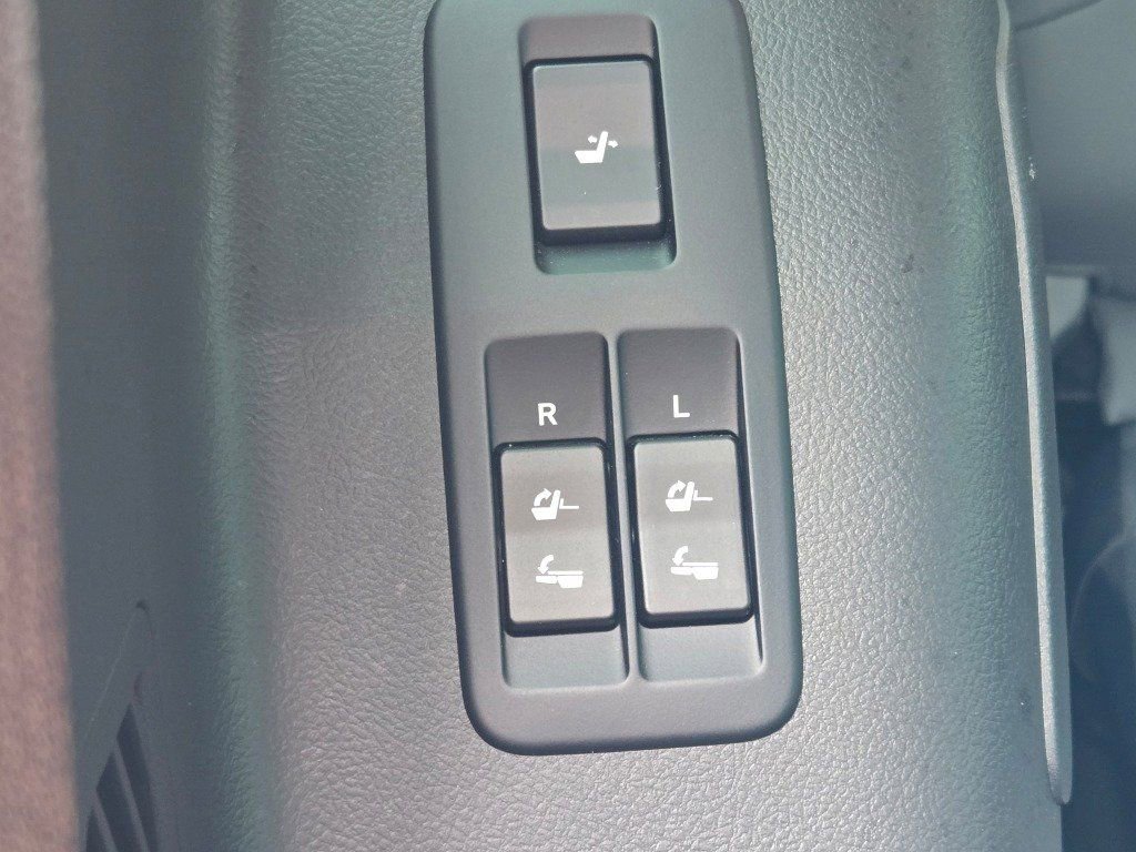 Used 2023 Lexus GX 460 Premium image 12