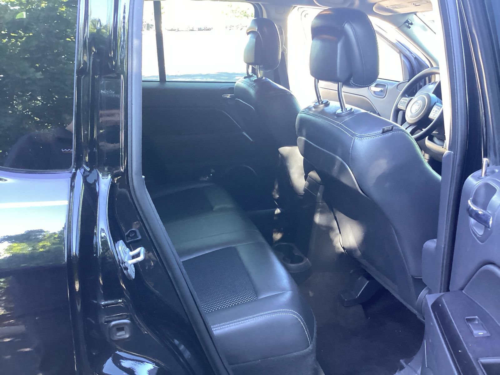 Used 2015 Jeep Compass Sport w/ Power Value Group AWD/4WD image 16