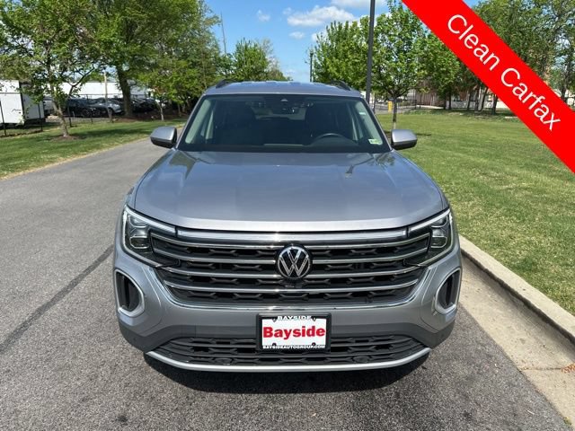 Used 2025 Volkswagen Atlas SE AWD/4WD image 4