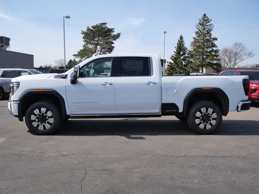 New 2026 GMC Sierra 3500 Denali w/ Denali Reserve Package image 7