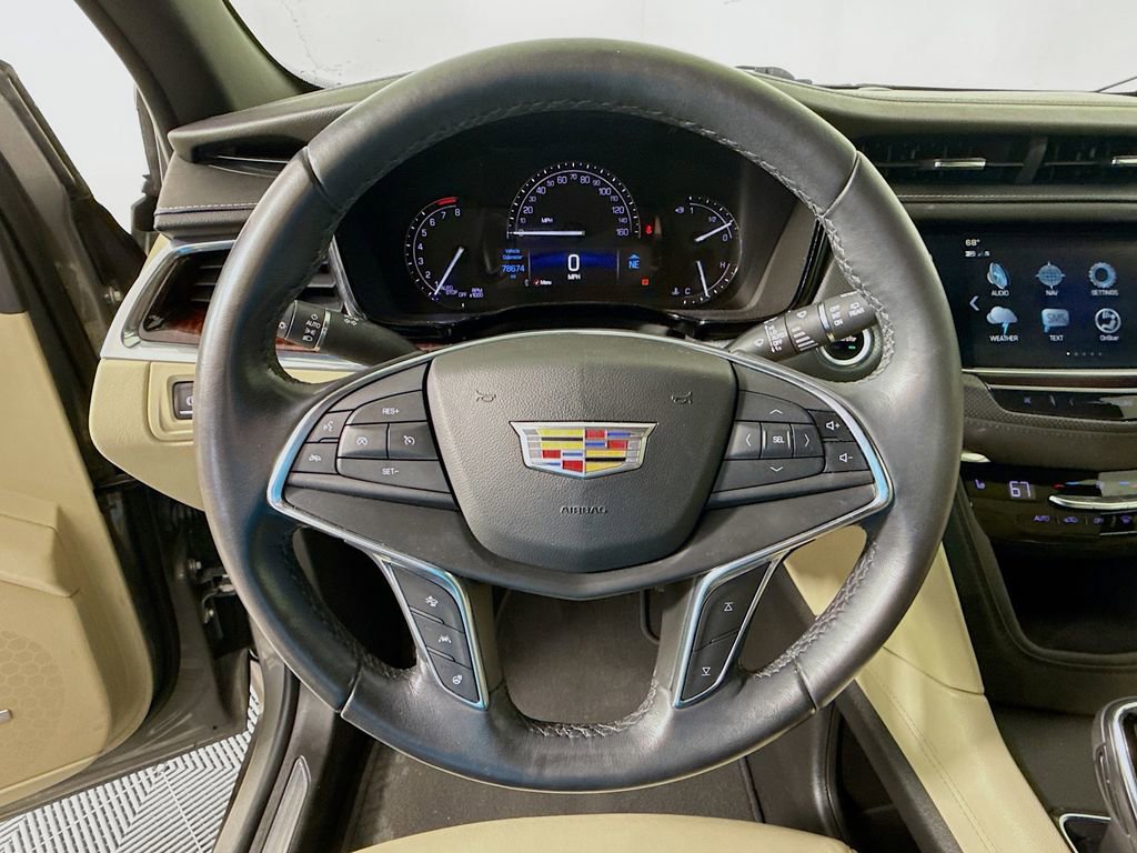 Used 2018 Cadillac XT5 Luxury w/ Driver Awareness Package image 11
