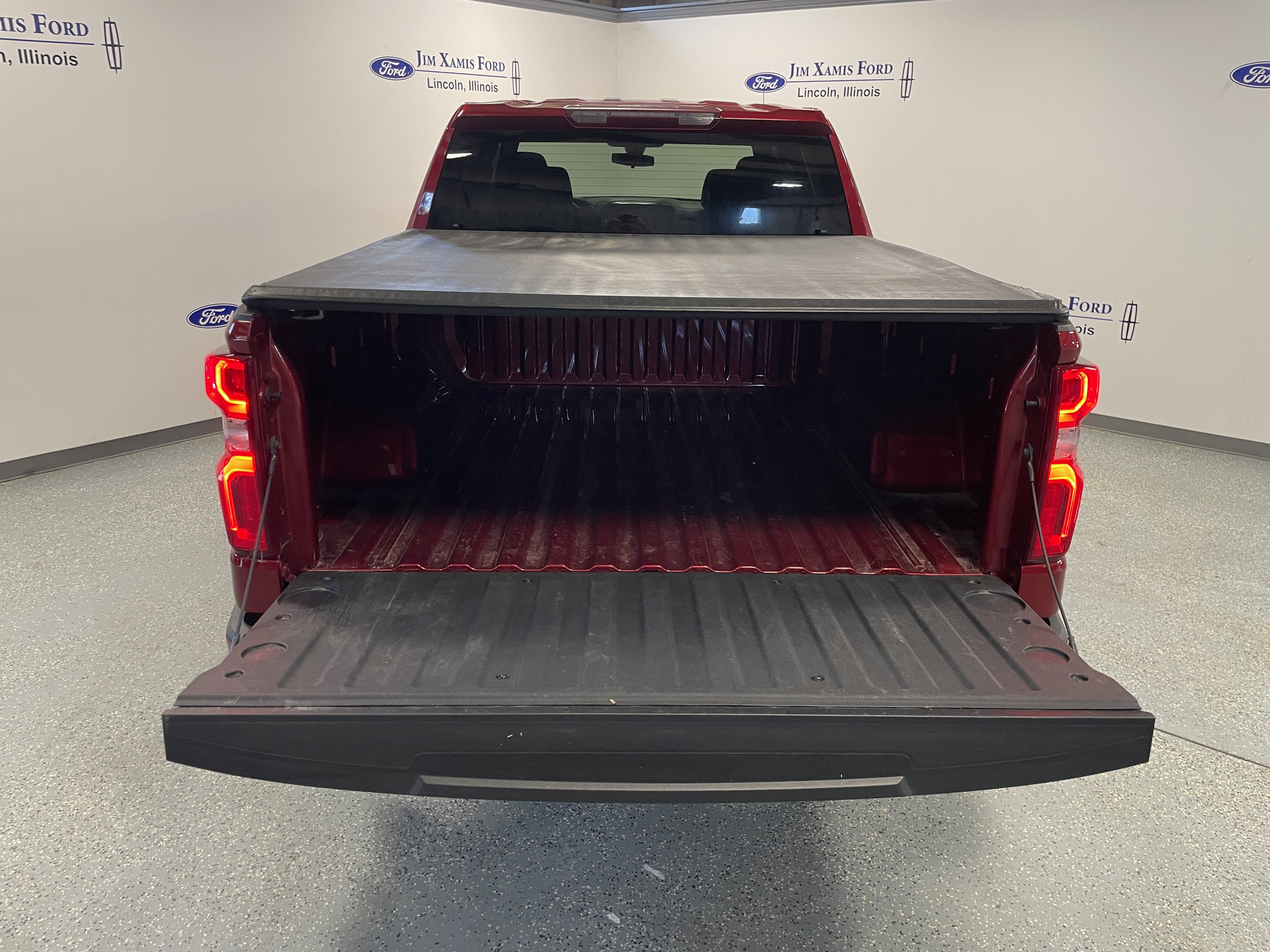 Used 2022 Chevrolet Silverado 1500 Custom w/ LPO, Blackout Package image 28