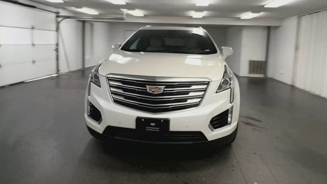 Certified 2018 Cadillac XT5 Luxury w/ Driver Awareness Package AWD/4WD image 3