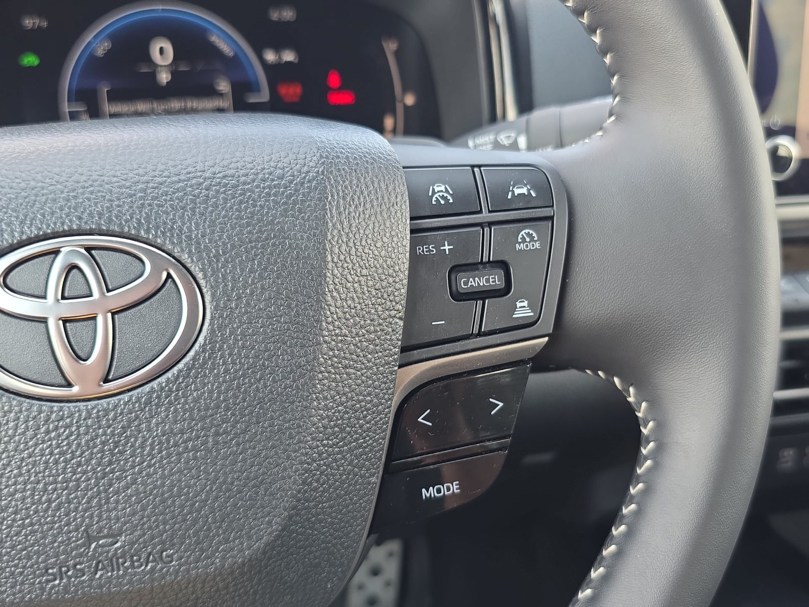 Used 2026 Toyota Camry SE w/ Convenience Package FWD image 15