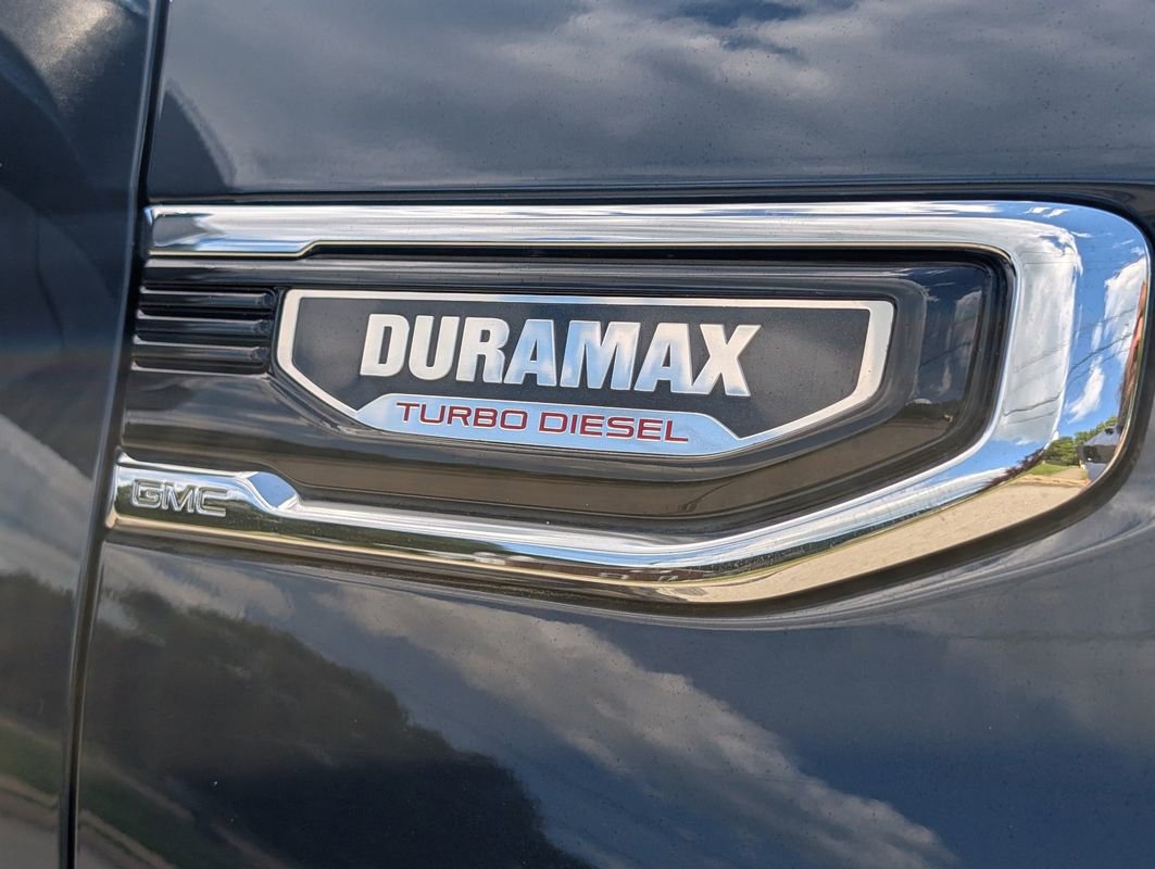 Used 2021 GMC Sierra 1500 SLT w/ SLT Premium Package AWD/4WD image 18