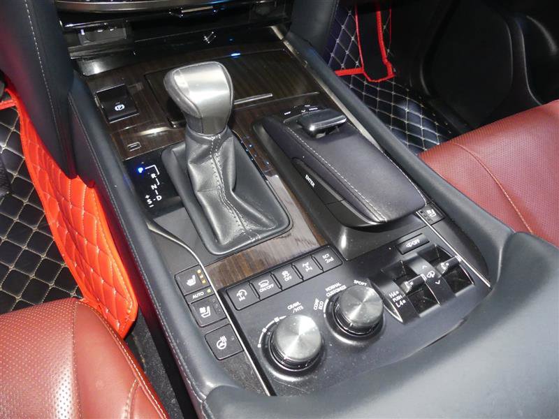 Used 2016 Lexus LX 570 4WD image 41