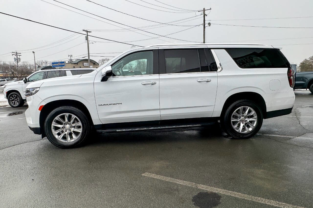 Used 2023 Chevrolet Suburban Premier image 7