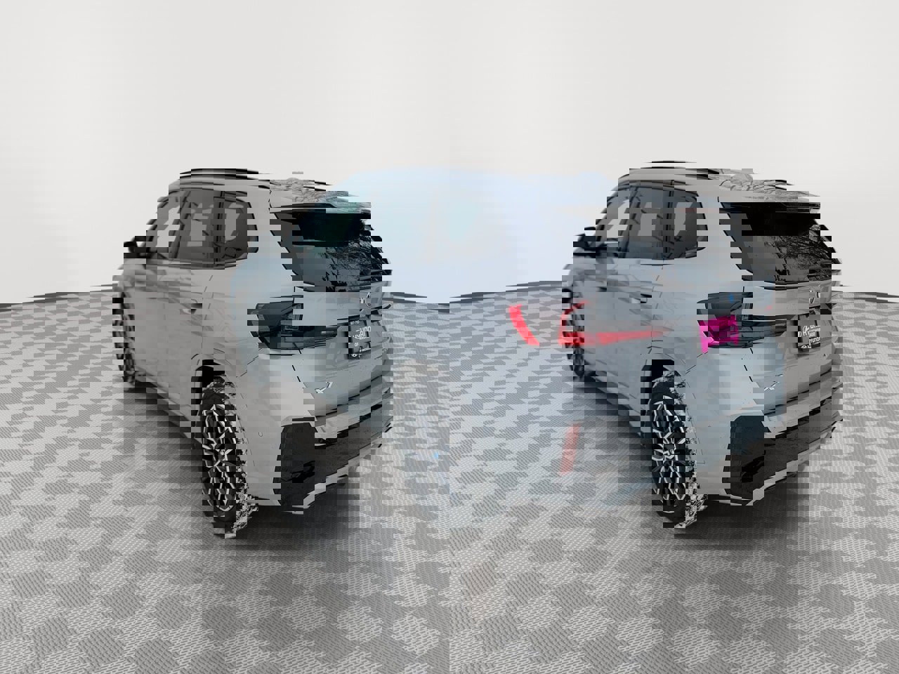 Used 2025 BMW X1 xDrive28i w/ M Sport Package image 6