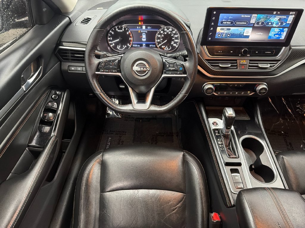 Used 2023 Nissan Altima 2.0 SR FWD image 13