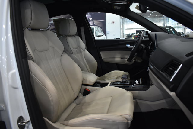 Used 2023 Audi Q5 2.0T Premium w/ Convenience Package image 27
