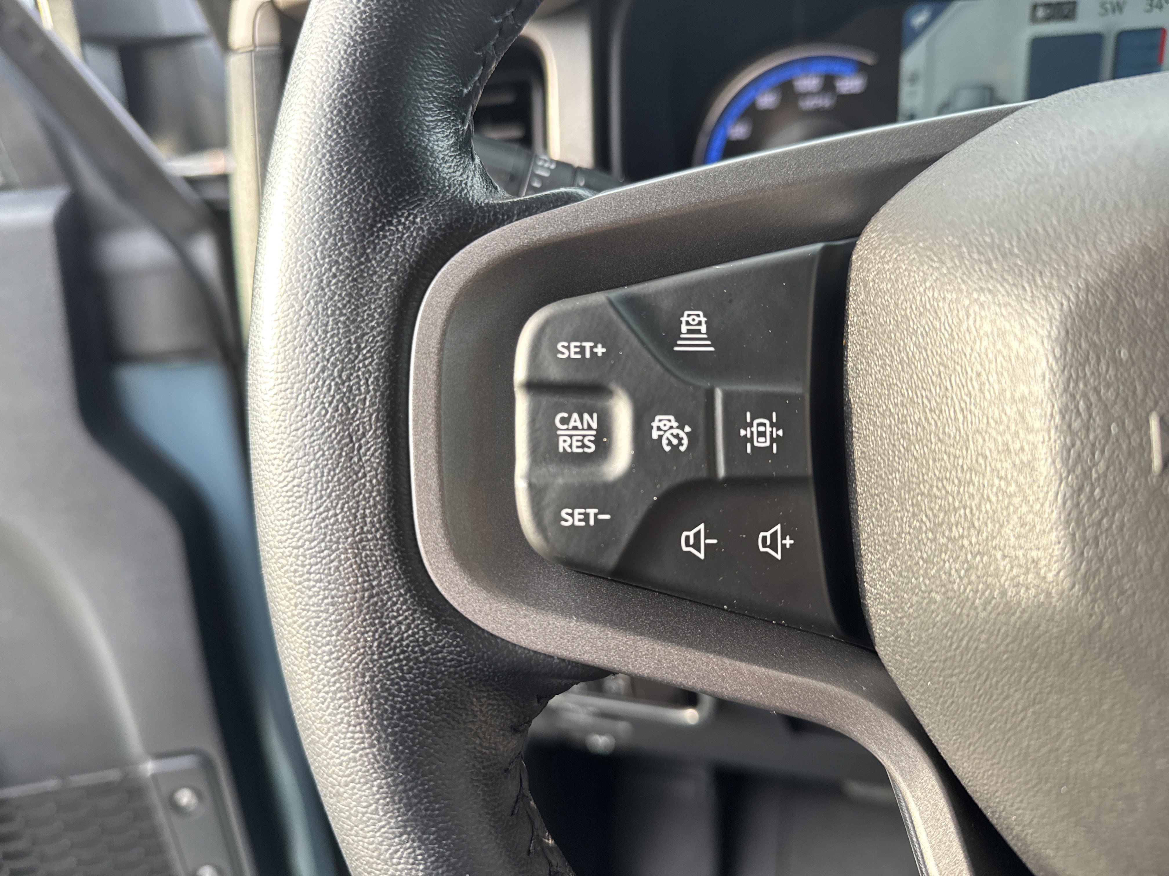 Used 2023 Ford Bronco Wildtrak image 18