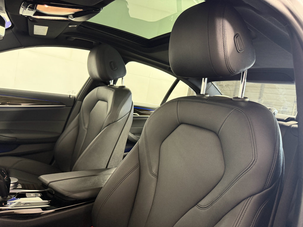 Used 2020 BMW 530i w/ Convenience Package image 16