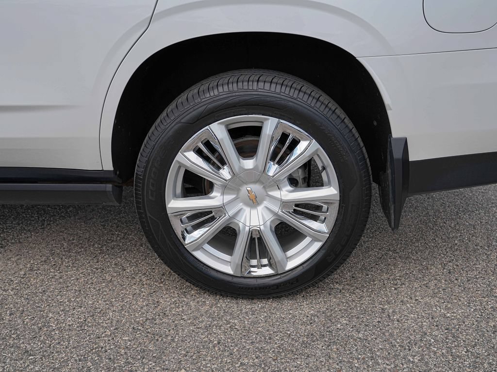 Used 2022 Chevrolet Tahoe High Country AWD/4WD image 13