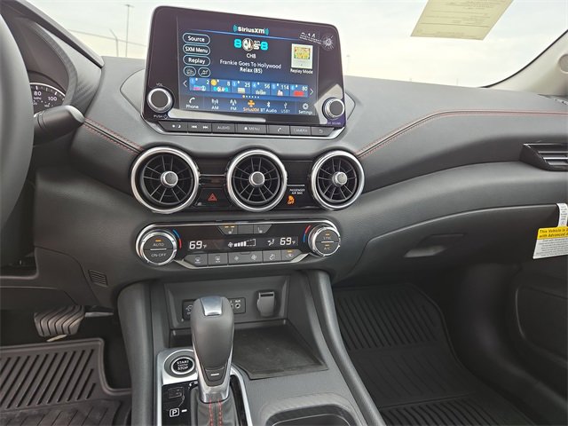 New 2025 Nissan Sentra SR w/ Midnight Edition image 18