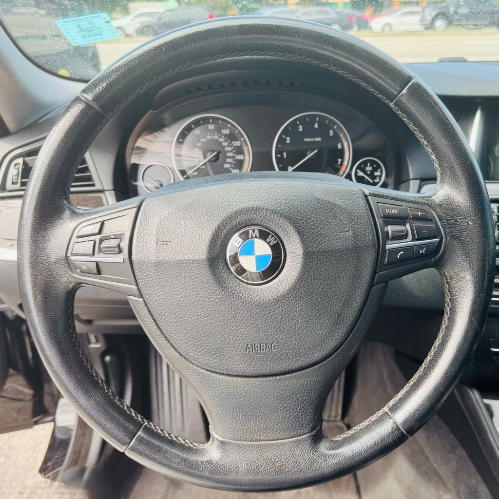 Used 2014 BMW 528i Sedan RWD image 11