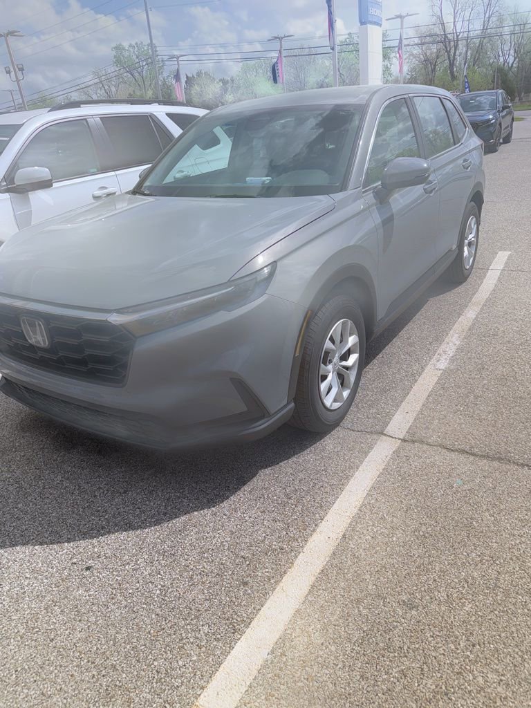 Used 2024 Honda CR-V LX image 4