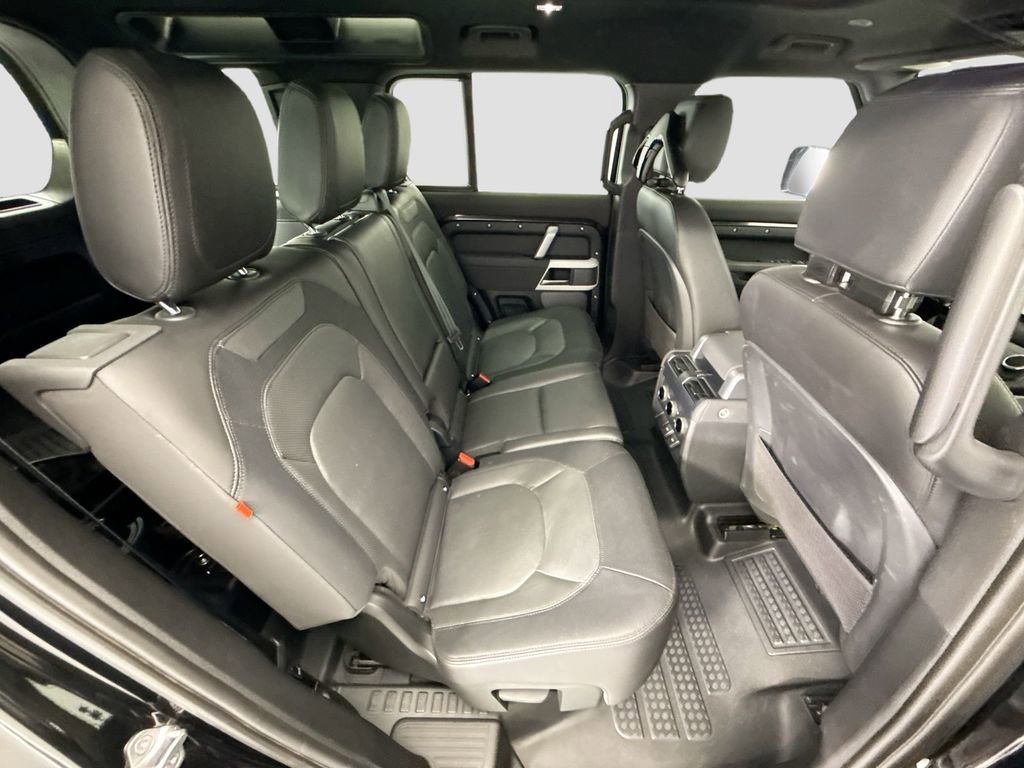 Used 2023 Land Rover Defender 110 X-Dynamic SE AWD/4WD image 20