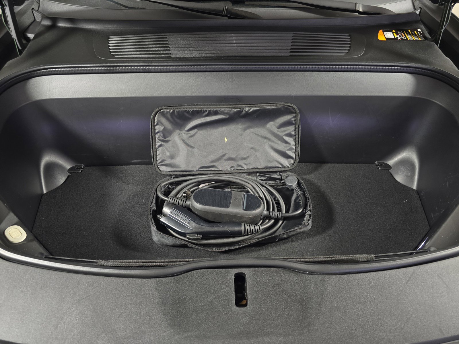 Used 2023 Rivian R1S Adventure image 14