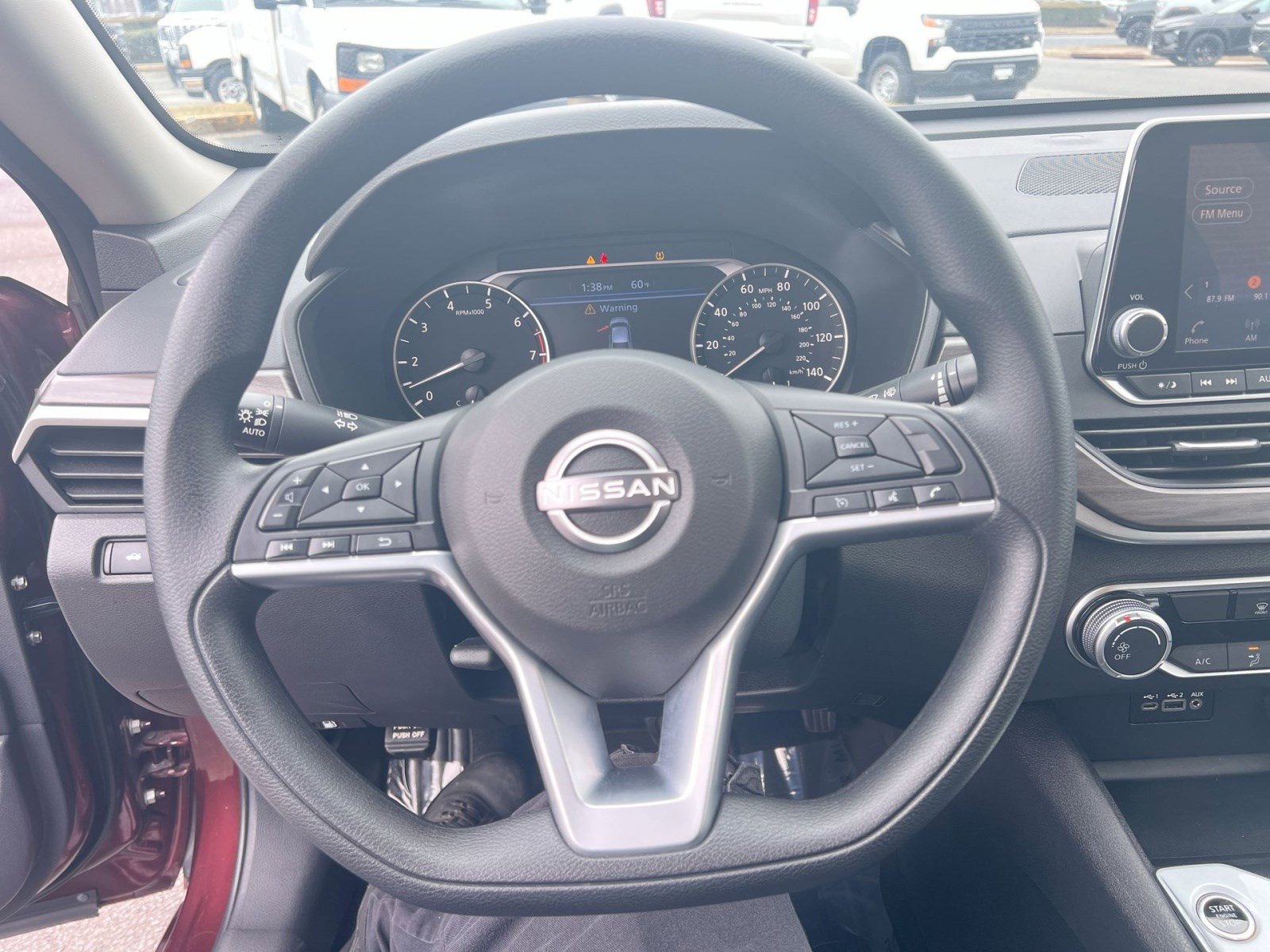 Used 2025 Nissan Altima 2.5 SV image 16