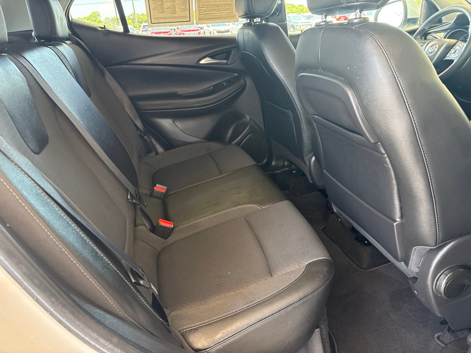 Used 2022 Buick Encore GX Preferred w/ Cold Weather Comfort Package FWD image 16