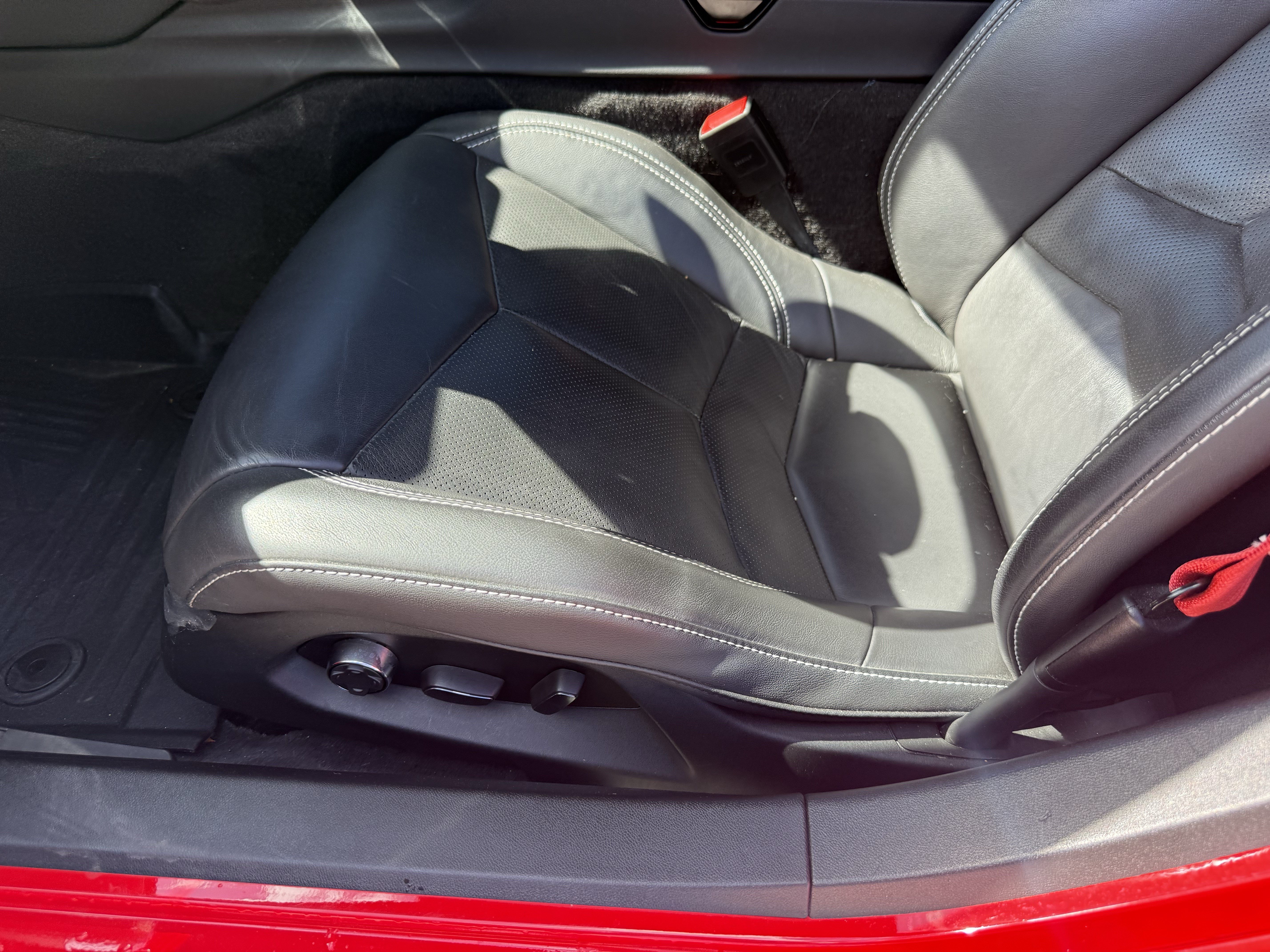 Used 2024 Chevrolet Corvette Stingray Preferred Conv RWD image 28