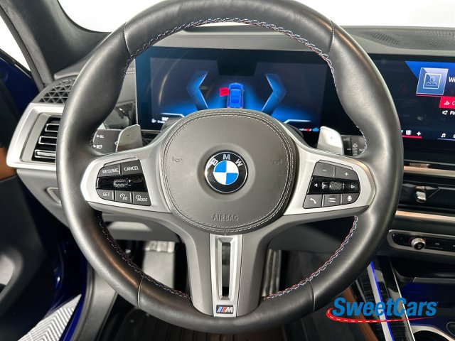 Used 2025 BMW X7 M60i AWD/4WD image 18
