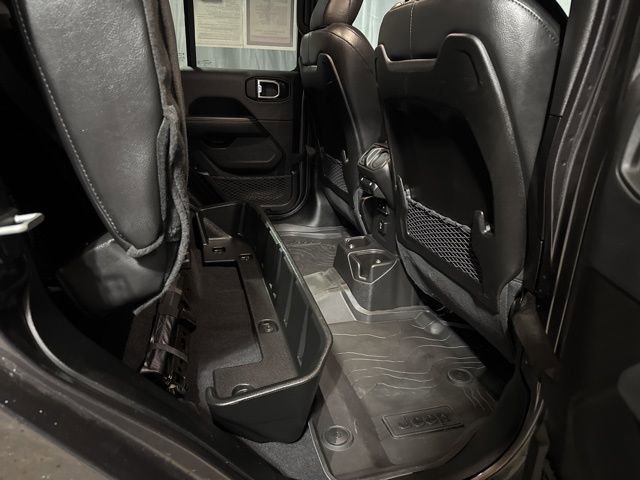 Used 2025 Jeep Gladiator Sport image 32