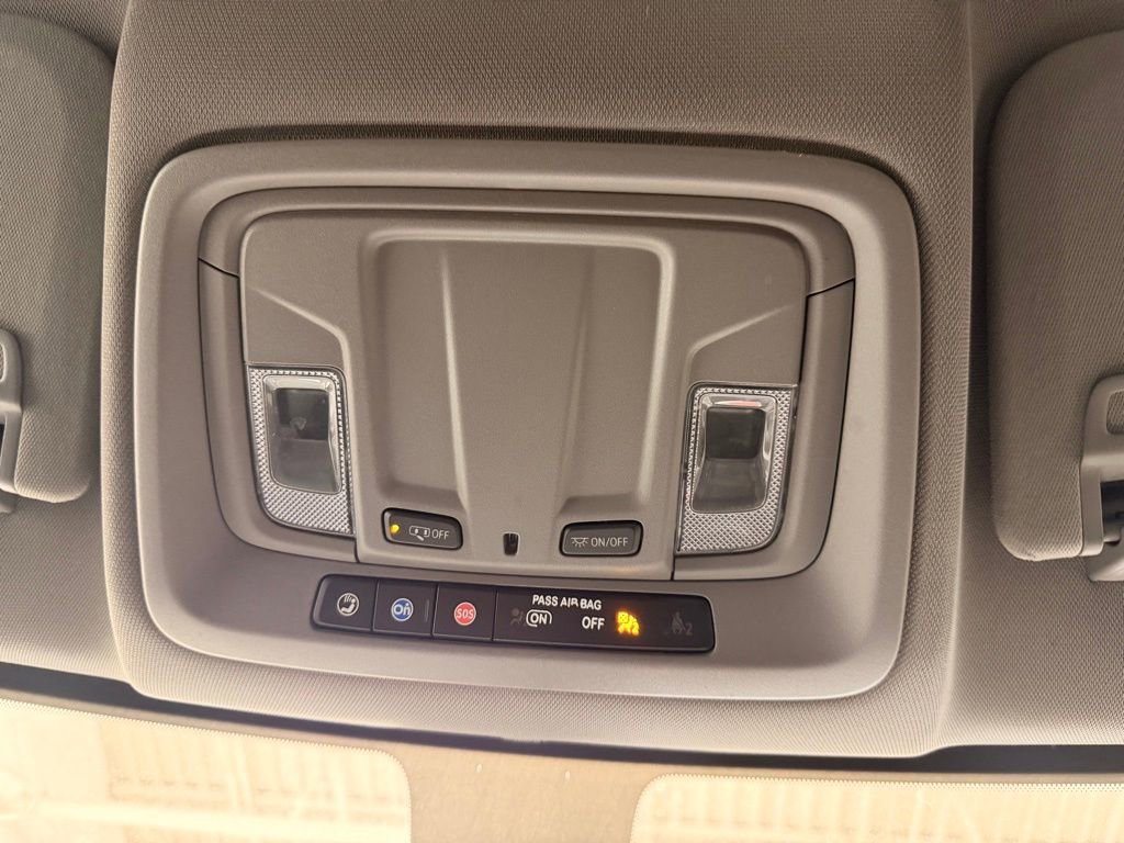 Used 2020 GMC Sierra 2500 SLE image 47