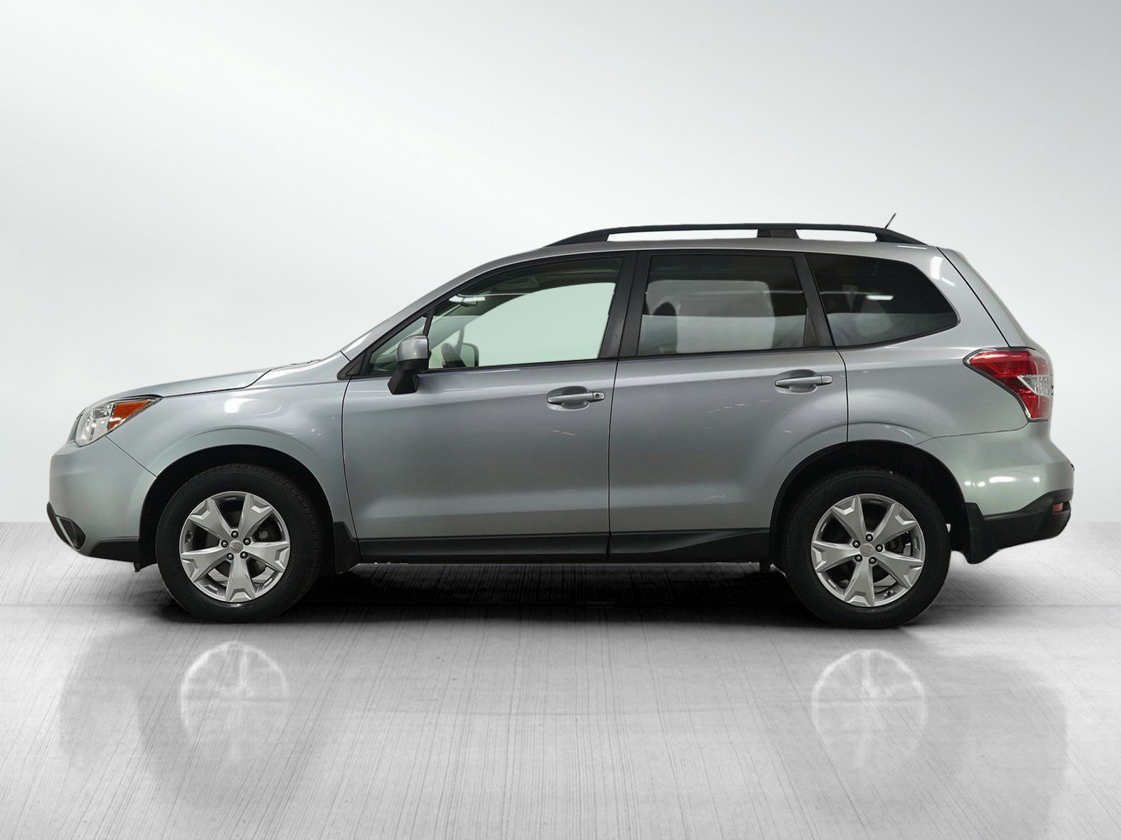 Used 2015 Subaru Forester 2.5i Premium w/ Protection Package #1 image 3